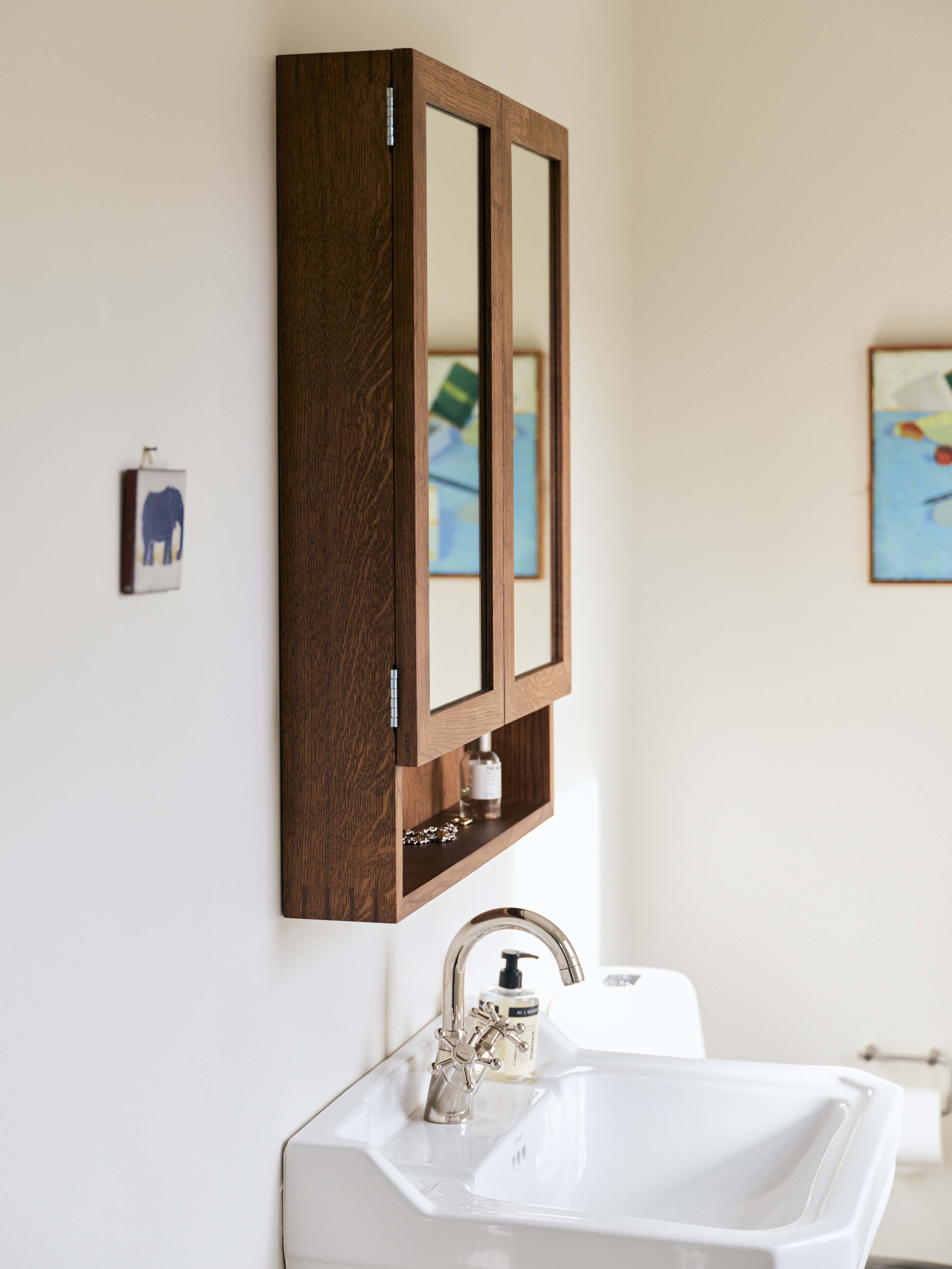 Rahmt-Furniture_CABINET_MIRROR_DARK_OAK_LOW-RES_001_bce5254b-db6e-4d29-9b52-bc783cf34edd.jpg