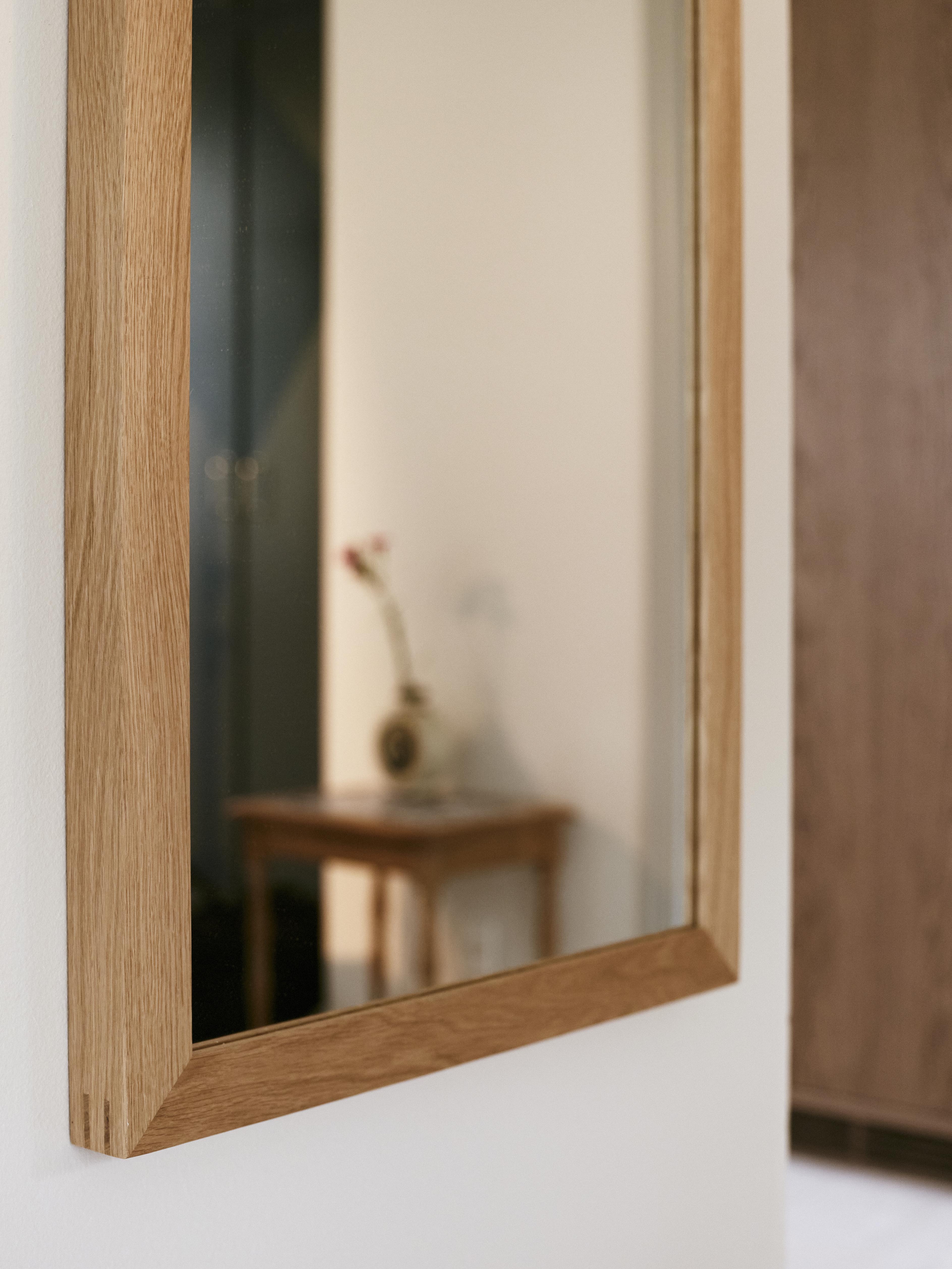 Rahmt-Furniture_LONG_MIRROR_NATURAL_OAK_LOW-RES_009.jpg